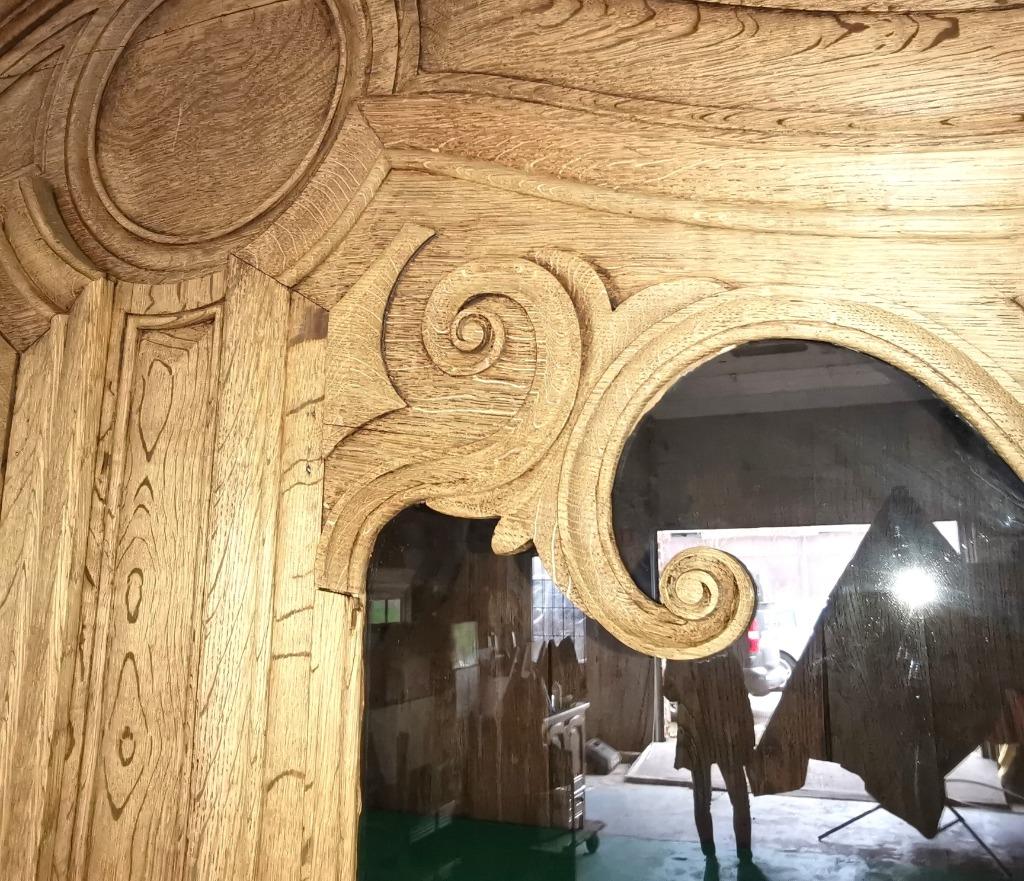 Hoge Antieke Normandische boekenkast in geloogde eik, Antiek en Kunst, Antiek | Meubels | Kasten, Ophalen