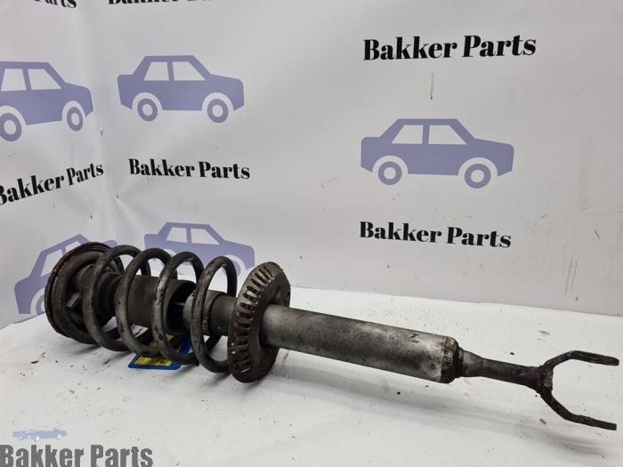 Schokdemperpoot rechts-voor van een Volkswagen Passat, Gebruikt, -, Volkswagen, -