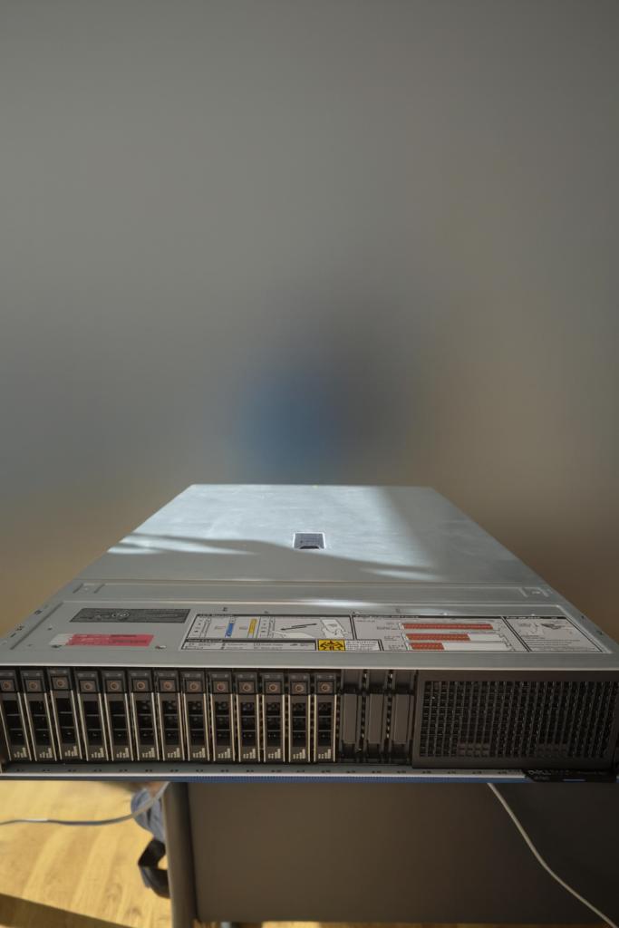 Serveur Dell PowerEdge R750 – 2x Xeon Gold 5320 + kit de fix, Computers en Software, Servers, Zo goed als nieuw, Ophalen of Verzenden