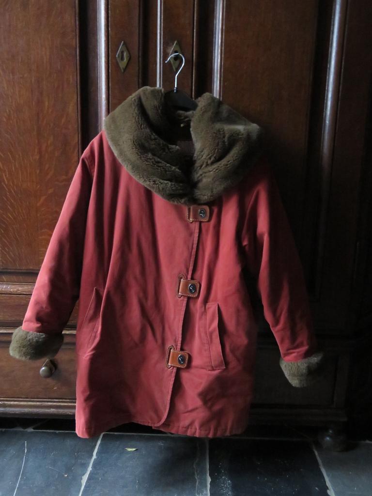 Winterjas met pels en leder afgewerkt maat 38, Kleding | Dames, Jassen | Winter, Ophalen of Verzenden, Zo goed als nieuw, Maat 38/40 (M)
