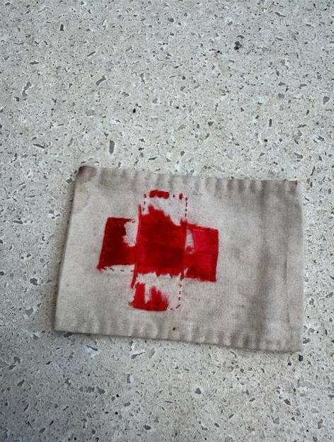 Bracelet croix rouge ABBL, Enlèvement ou Envoi