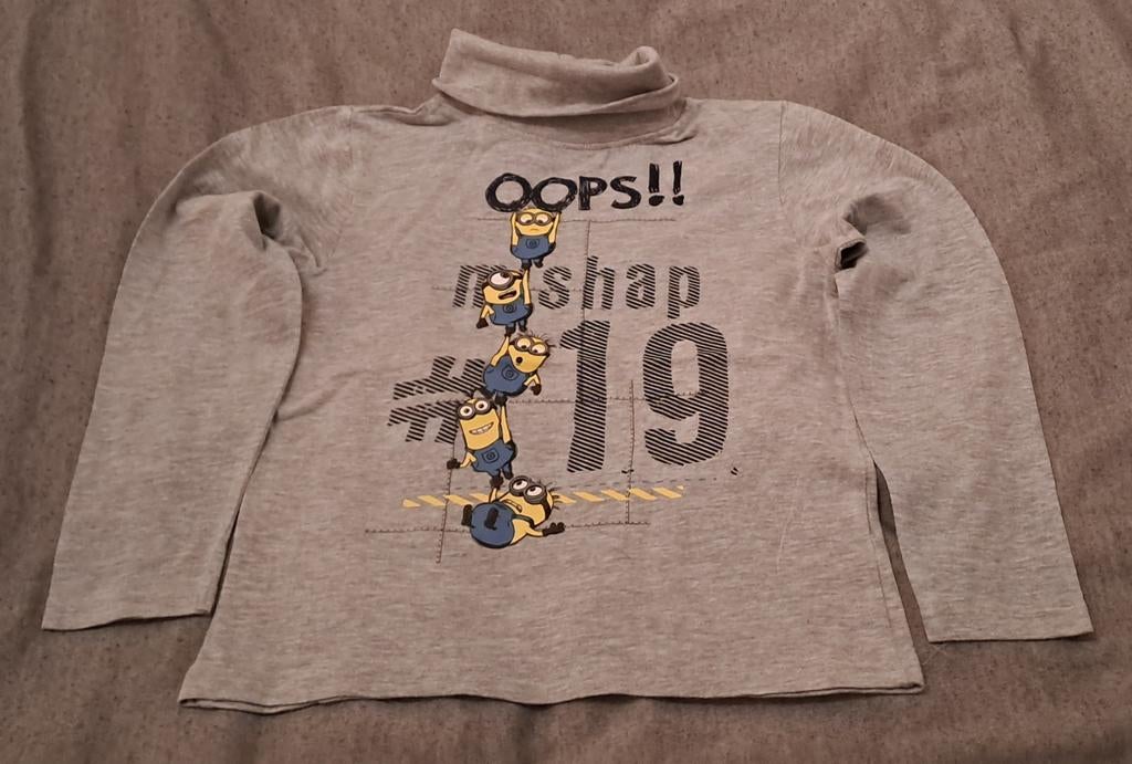 t-shirt à manches longues Minions (tailles 122-128), Enlèvement ou Envoi, Comme neuf, Garçon, Chemise ou À manches longues