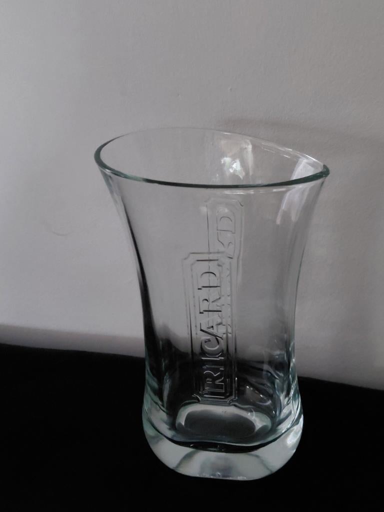 Carafe Ricard Éric Barthes, Enlèvement
