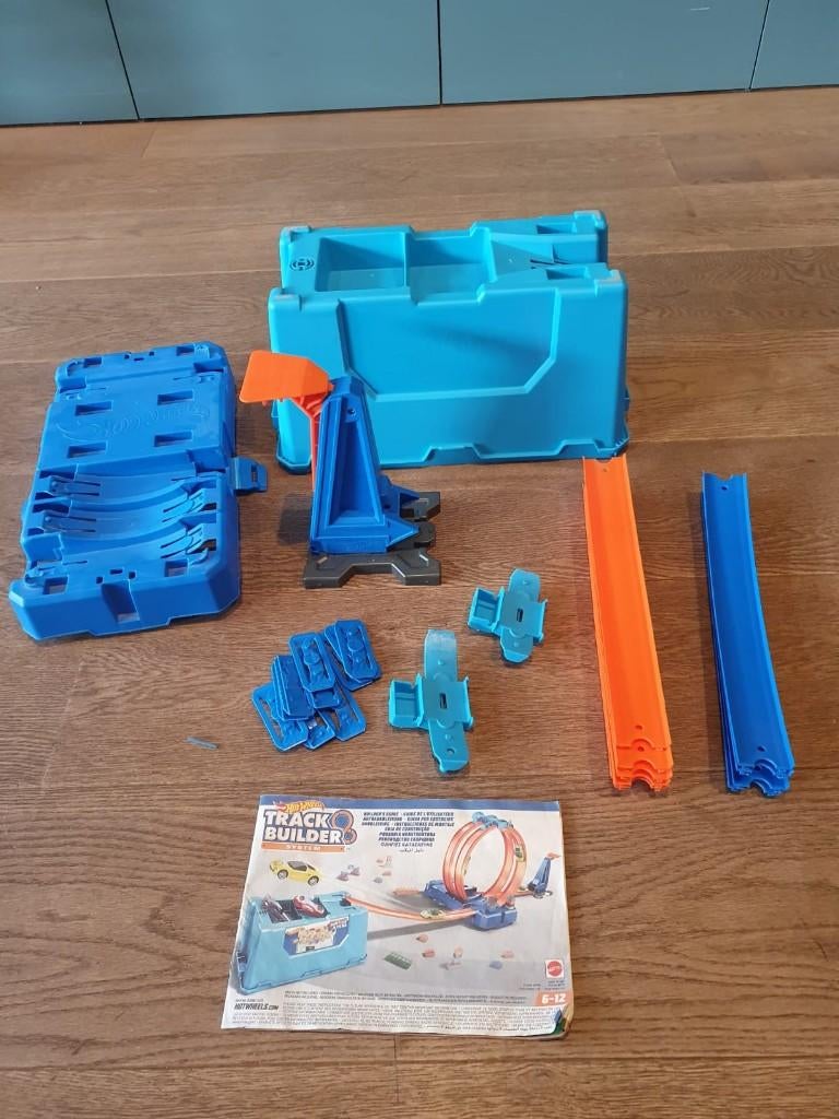 hot wheels track builder system multi loop, Kinderen en Baby's, Speelgoed | Racebanen, Ophalen, Racebaan, Zo goed als nieuw, Hot Wheels
