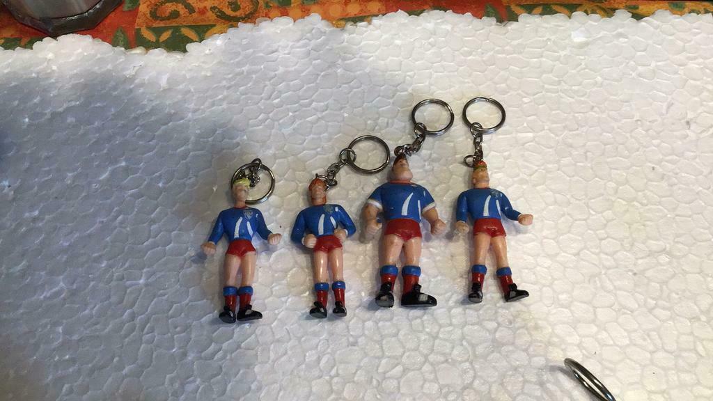 Sleutelhanger voetbal (w1), Ophalen of Verzenden, Gebruikt, Sport