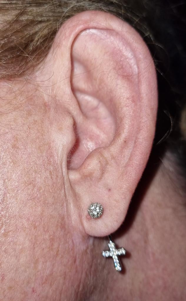 1 boucle d'oreille en argent, Enlèvement ou Envoi, Comme neuf, Avec cristal, Argent