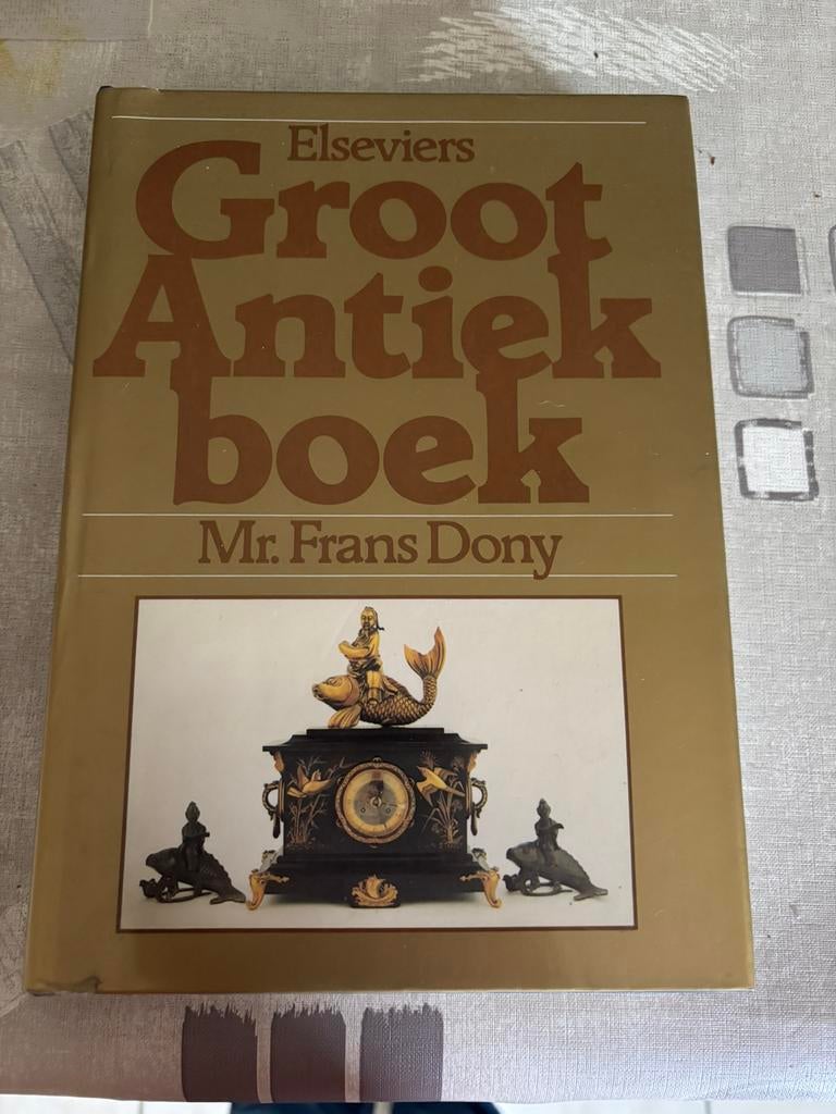 Groot antiek boek, Enlèvement, Utilisé
