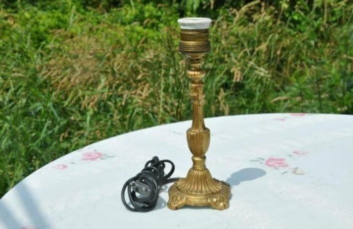 § pied de lampe en laiton, Enlèvement ou Envoi