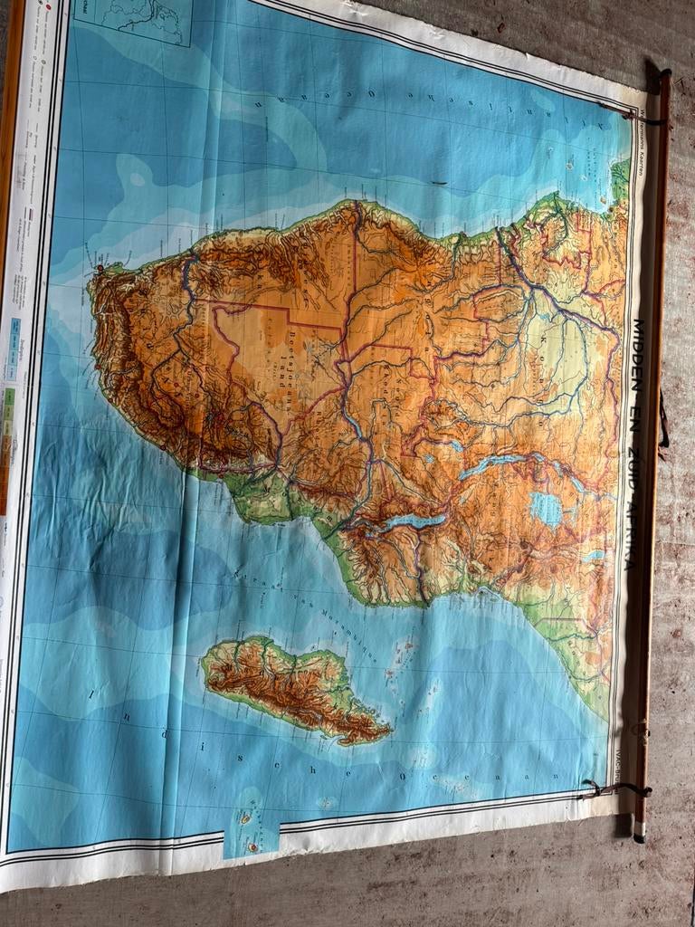 Grote kaart Afrika, Ophalen