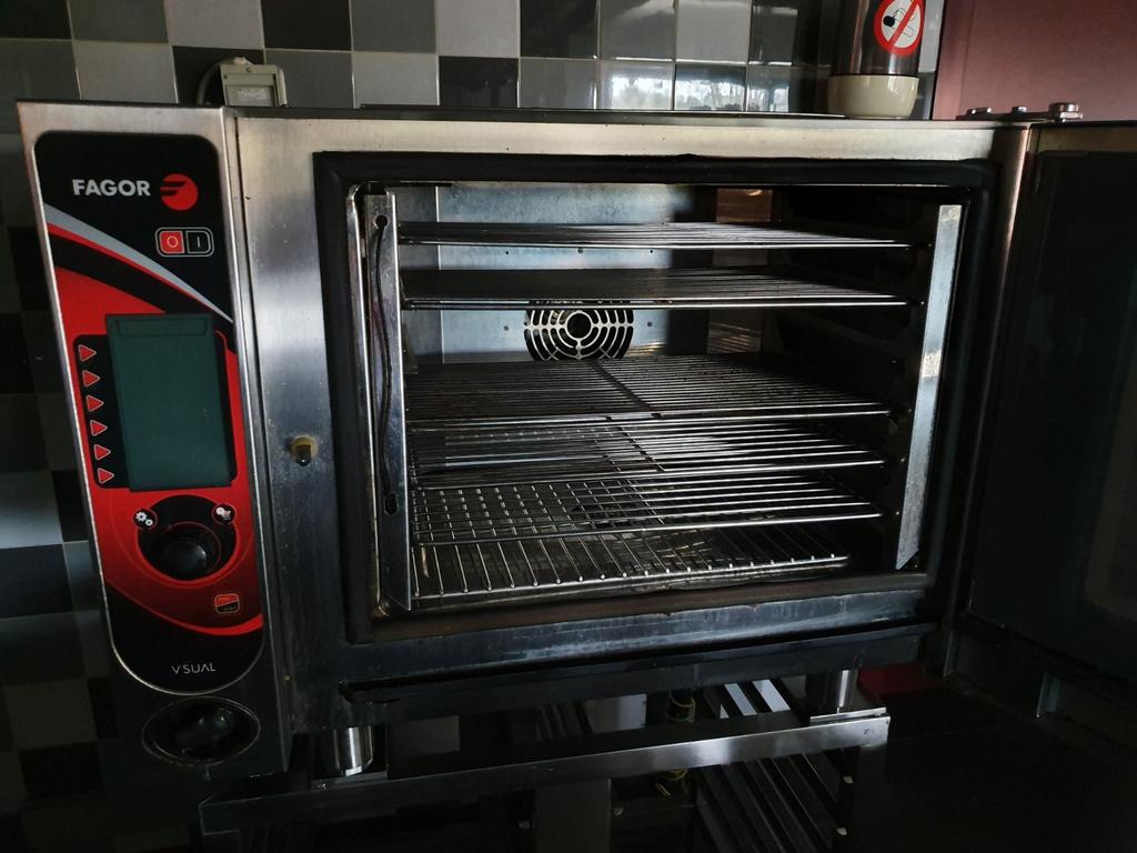 Combi steamer Fagor 6 verdiep met voet en roosters, Ophalen, Zo goed als nieuw