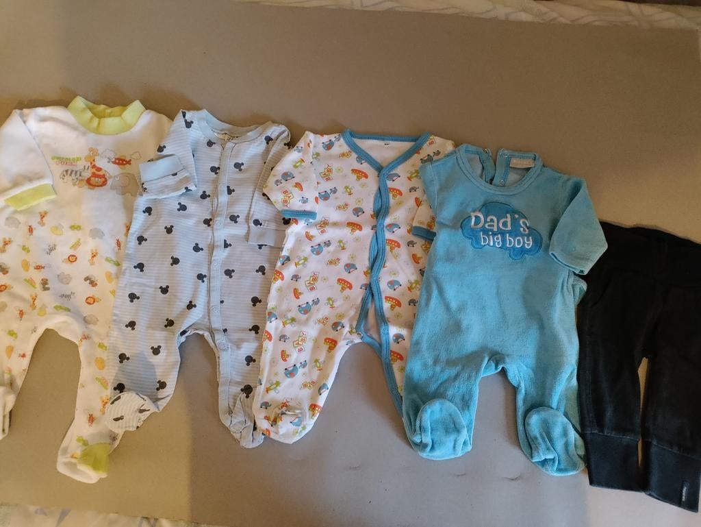 Baby kruip pakje/baby pyjama, Kinderen en Baby's, Ophalen, Zo goed als nieuw, Broekje
