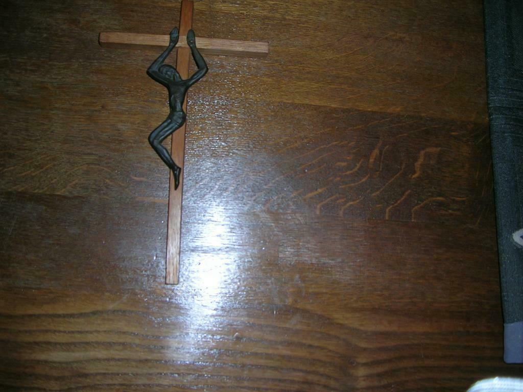 Houten kruis met Jezus, Ophalen, Gebruikt