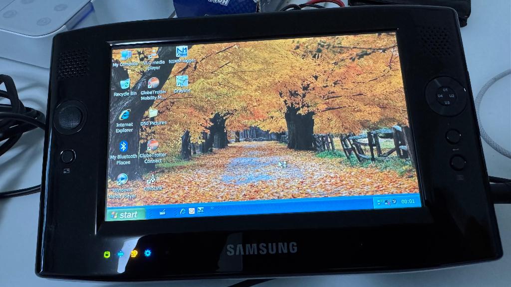 Extreemly rare Samsung Tablet SENS Q1 Cellular.!!, Informatique & Logiciels, Windows Tablettes, 32 GB, Enlèvement ou Envoi, 9 pouces