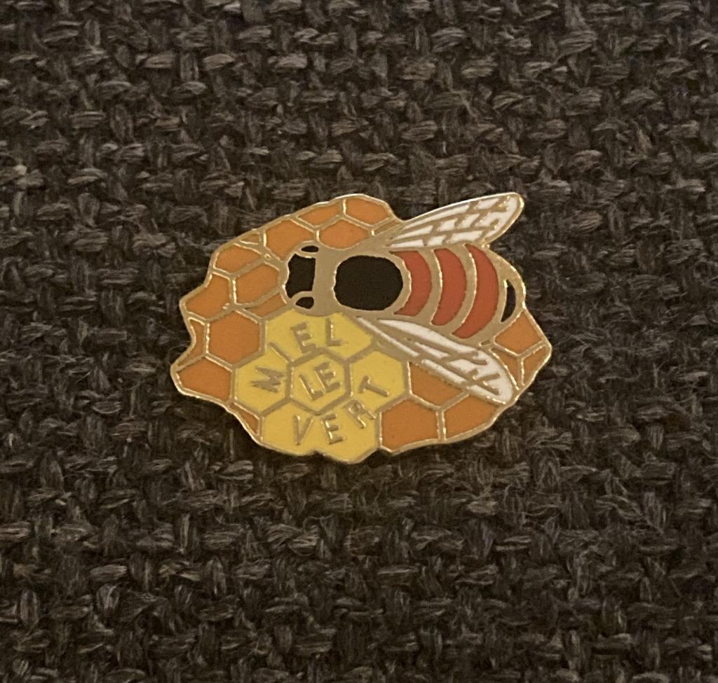 PIN - MIEL LE VERT - HONING - BIJ - ABEILLE, Envoi, Utilisé, Autres sujets/thèmes, Insigne ou Pin's
