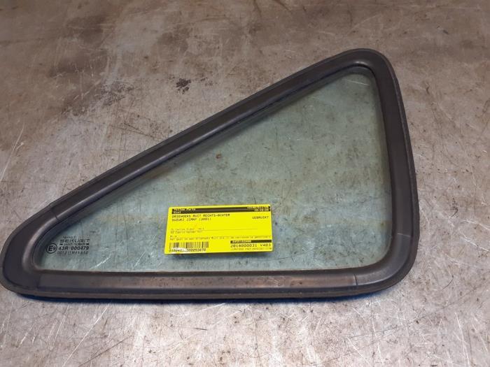 Vitre triangulaire arrière droite d'un Suzuki Jimny, Enlèvement ou Envoi, 3 mois de garantie, Utilisé, Suzuki