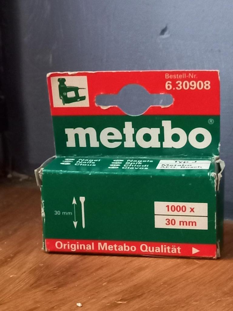 Paquet de 1000 clous metabo 30mm Neuf, Enlèvement ou Envoi, Neuf, Moins de 50 mm, Clous