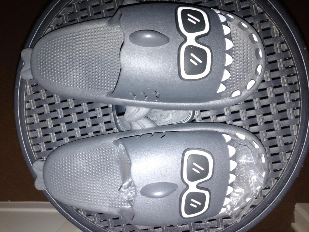 Slippers haai, Enlèvement, Neuf, Gris, Sandales de bain