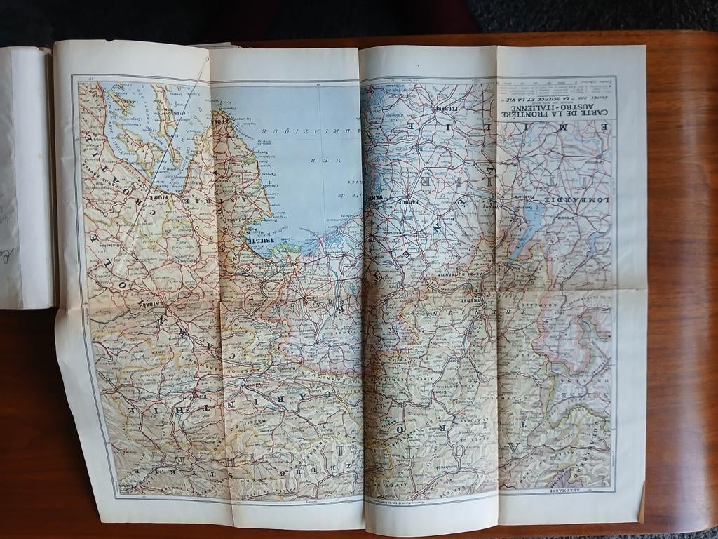 Album met 26 kaarten periode 1916-1920, Boeken, Atlassen en Landkaarten, Gelezen, Ophalen of Verzenden, Landkaart, 1800 tot 2000