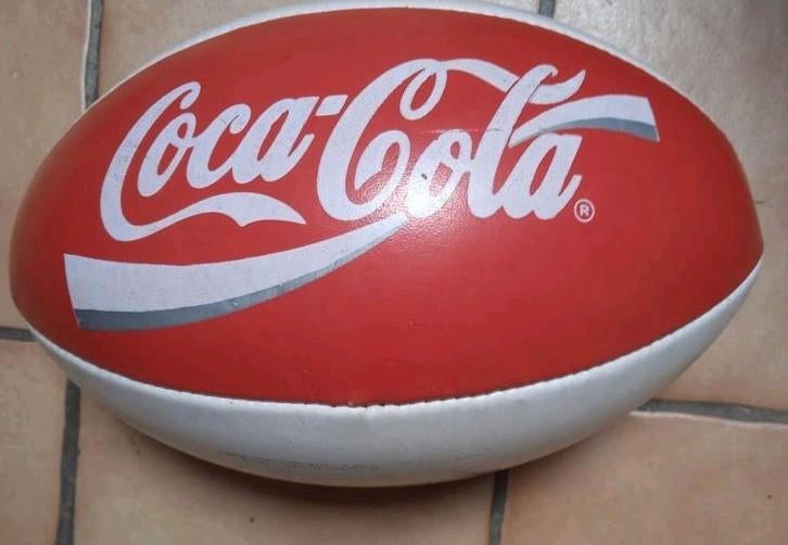 Lederen rugbybal Coca Cola, jaren '90, nooit mee gespeeld, Verzamelen, Merken en Reclamevoorwerpen, Ophalen of Verzenden