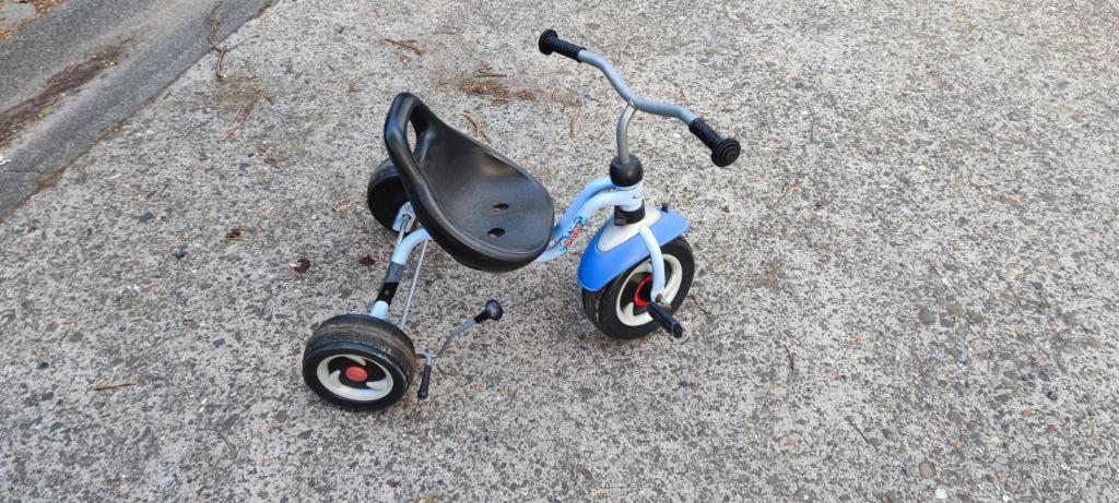 Puky driewieler 1ste fietsje PUKY blauw trapfietsje driewiel, Fietsen en Brommers, Fietsen | Driewielers, Ophalen of Verzenden