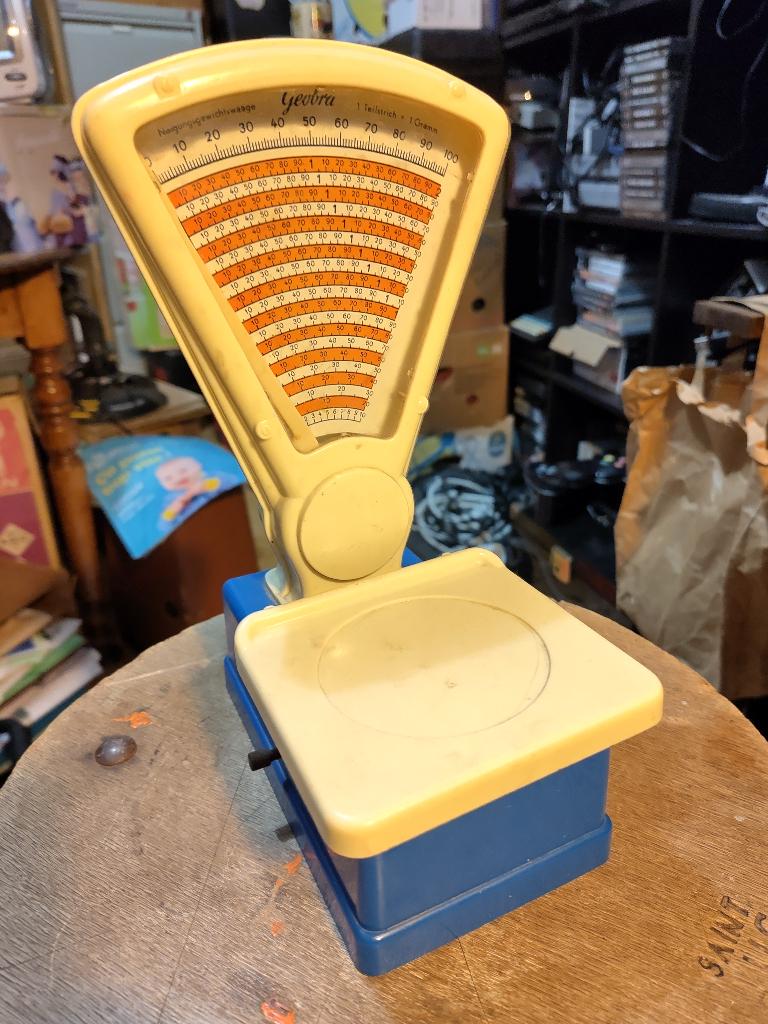Kleine functionele mechanische weegschaal speelgoed Geobra, Ophalen of Verzenden, Gebruikt