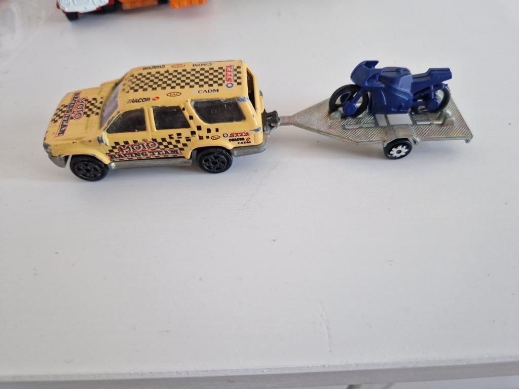 Majorette Toyota racing team, Hobby en Vrije tijd, Modelauto's | Overige schalen, Ophalen of Verzenden, Gebruikt, Auto
