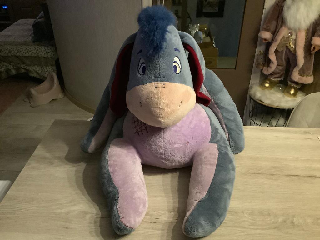 Grand personnage en peluche Disney Winnie l'ourson Eyor, Enlèvement ou Envoi, Comme neuf, Autres types
