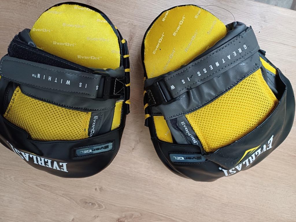 Everlast boxing evergel mantis punch mitts, Sports & Fitness, Boxe, Enlèvement, Utilisé, Accessoire de boxe