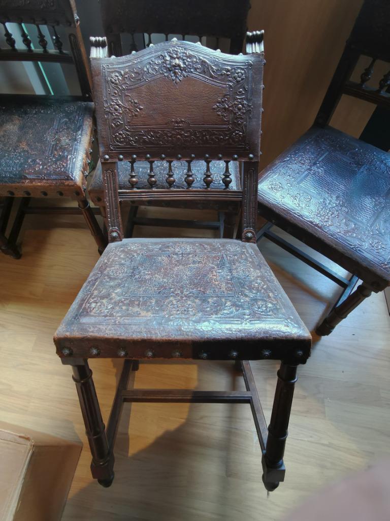 Antieke Mechelse stoelen met bruinlederen zitting:  6 exempl, Ophalen