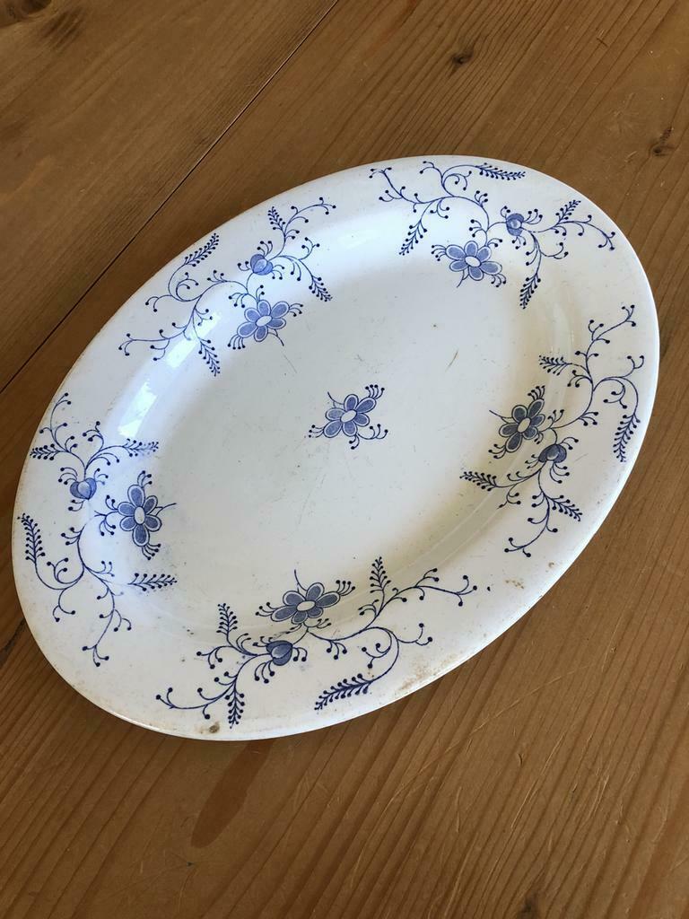 Plat ancien Manufacture impériale et royale Nimy