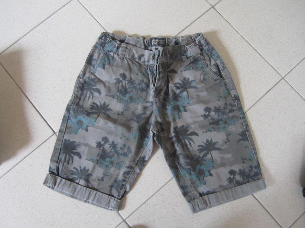 Short maat 176 of S, Kleding | Heren, Broeken en Pantalons, Andere, Overige kleuren, Ophalen of Verzenden, Gedragen