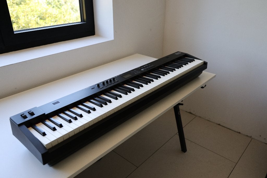 Roland RD-08 Piano, Muziek en Instrumenten, Piano's, Ophalen, Zo goed als nieuw, Piano