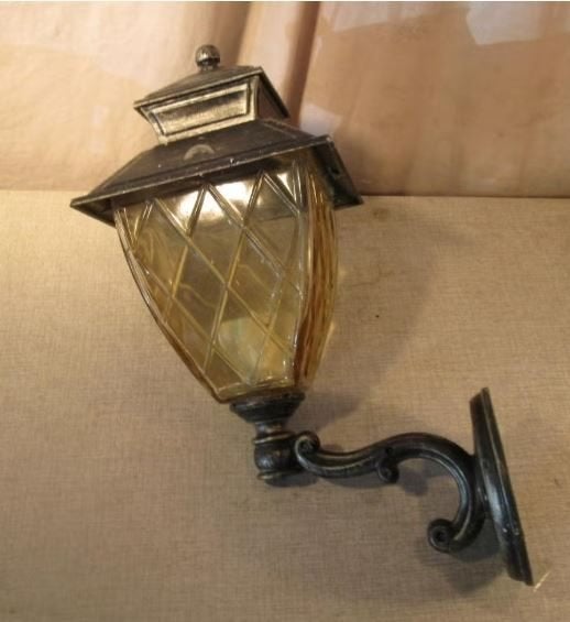 Prachtige retro Wandlamp in lantaarnvorm - metaal en glas, Ophalen of Verzenden, Zo goed als nieuw, Glas