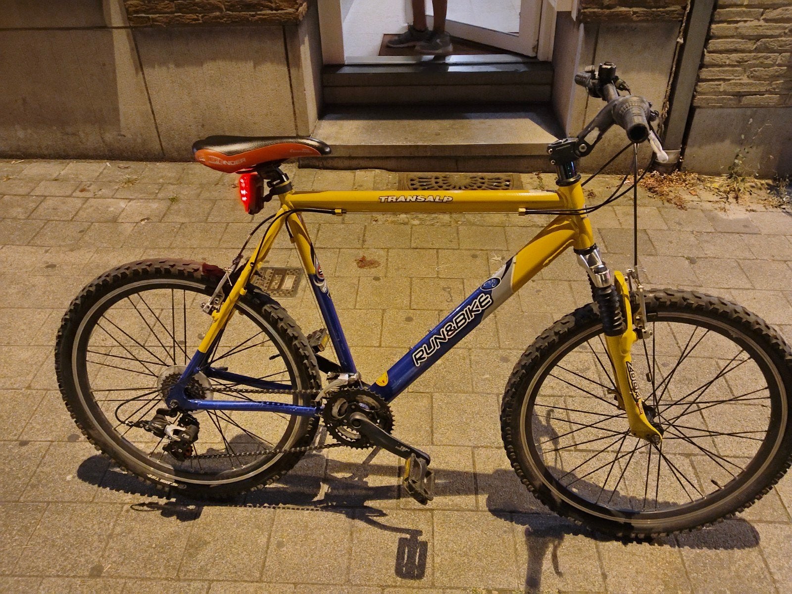 Run&Bike Transalp 26 inch MTB – 21 versnellingen, Fietsen en Brommers, Velgrem, 49 tot 53 cm, Zo goed als nieuw, Meer dan 20 versnellingen