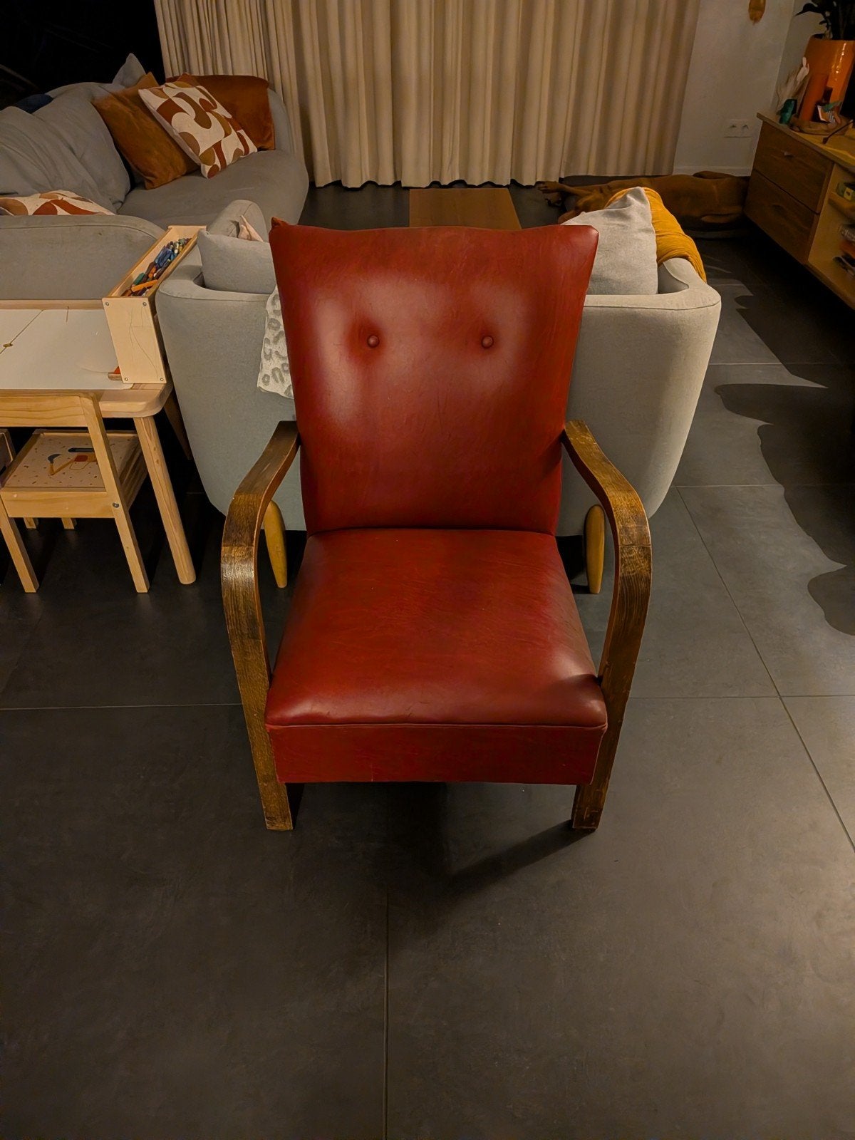 Grote rode fauteuil, Ophalen, Zo goed als nieuw, Hout