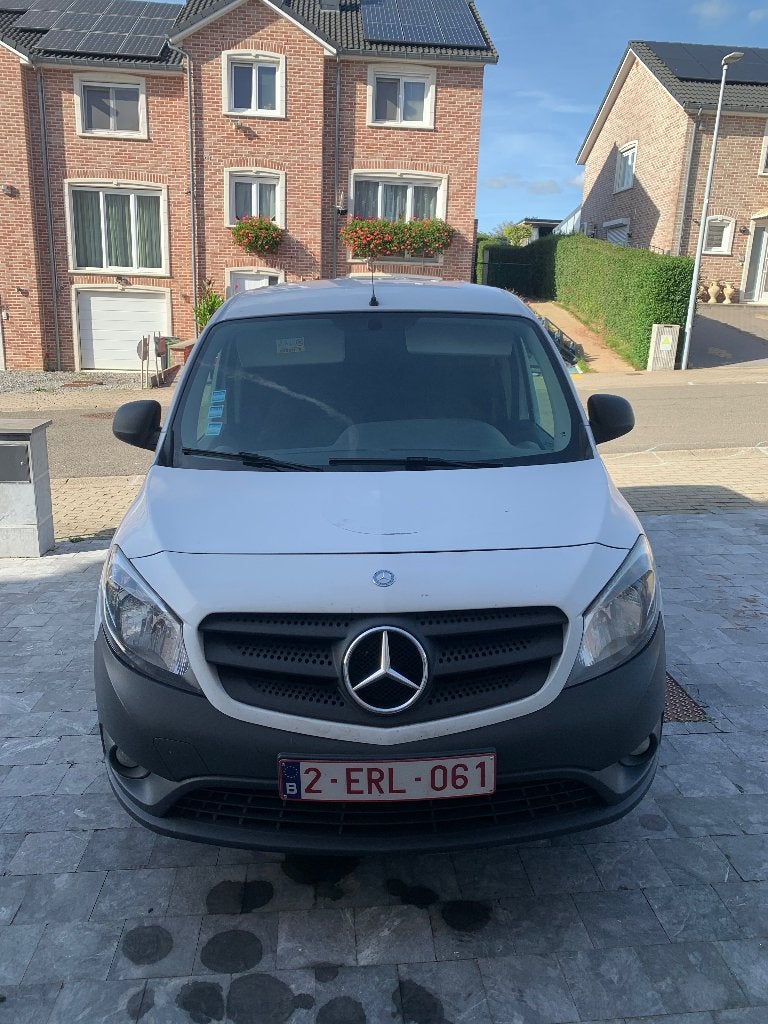Mercedes Citan 2017 – Entretien complet récent –prêt, Auto's, 4 cilinders, Wit, Particulier, 2 zetels