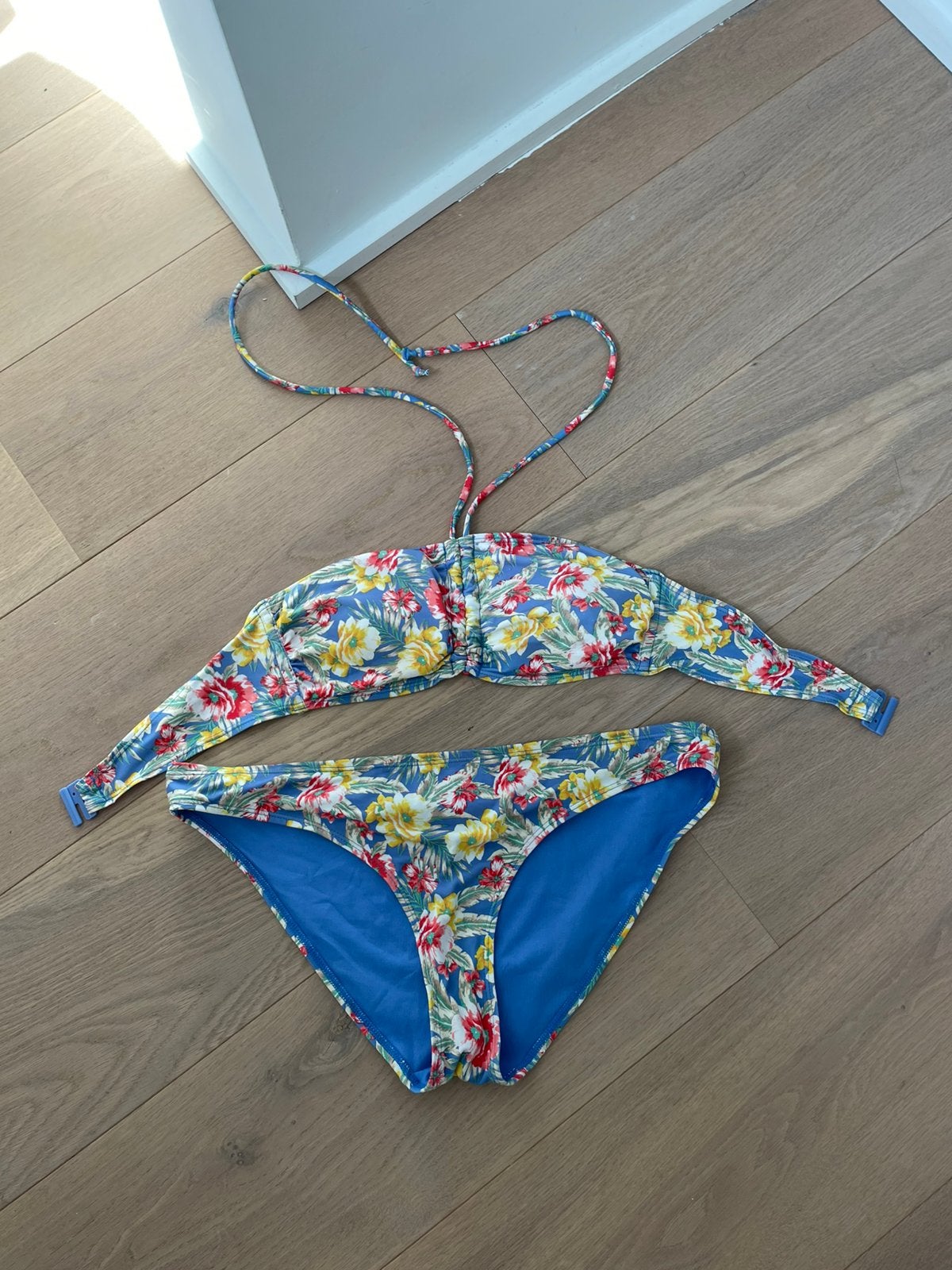 Primark bikini M, Ophalen of Verzenden, Zo goed als nieuw, Meerkleurig, Bikini