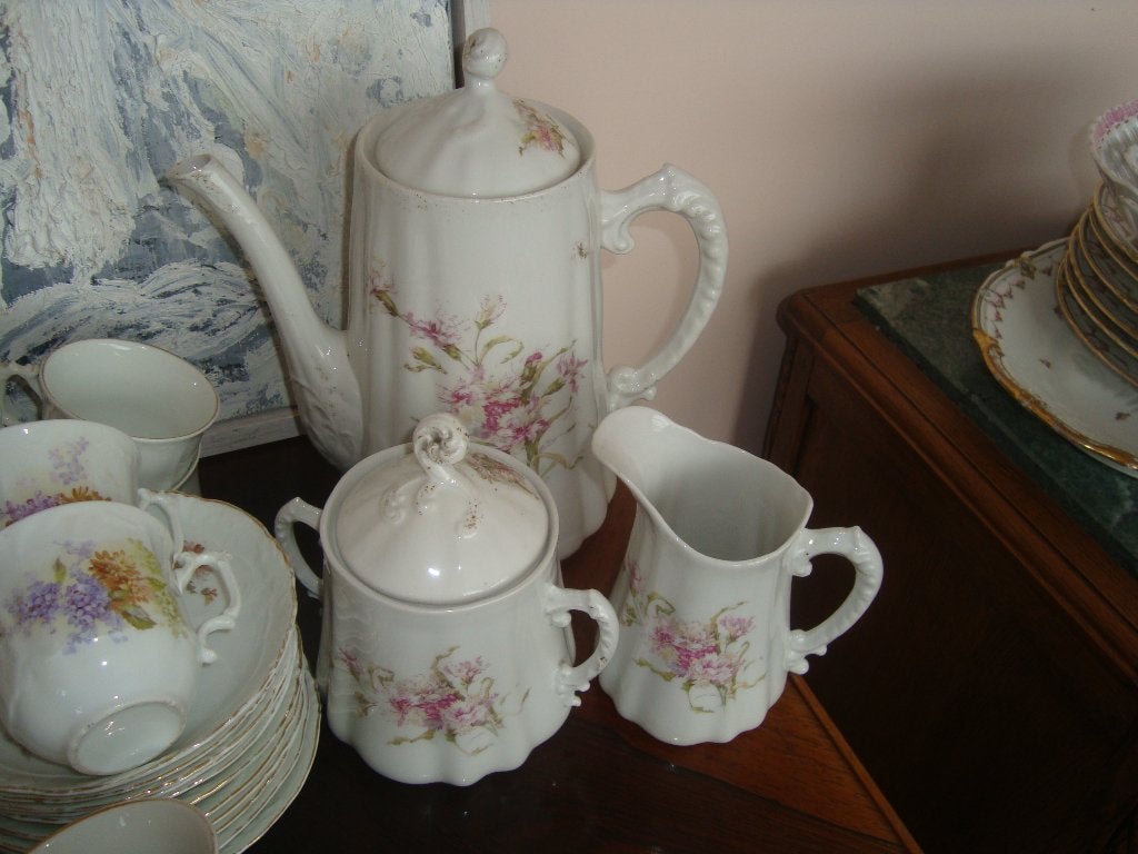 Koffiepot, melkkan, suikerpot. Baudour, Defuisseaux., Antiek en Kunst, Ophalen