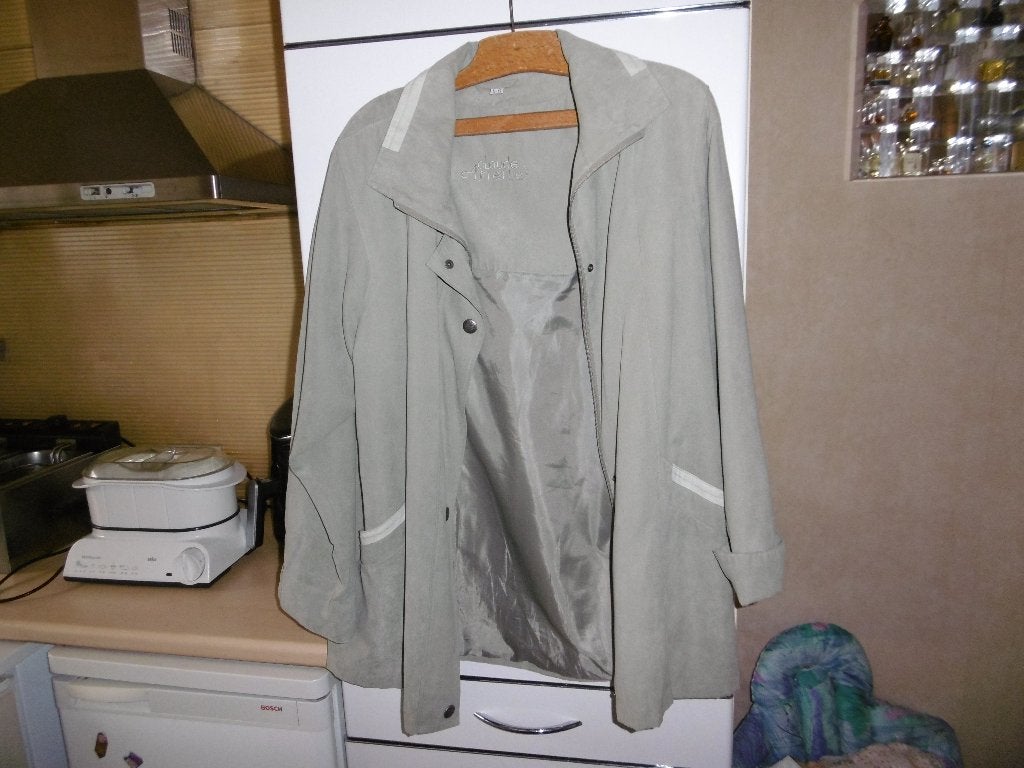 kledij dames vest , in daim "claude arielle" L, Kleding | Dames, Truien en Vesten, Maat 42/44 (L), Ophalen of Verzenden, Zo goed als nieuw
