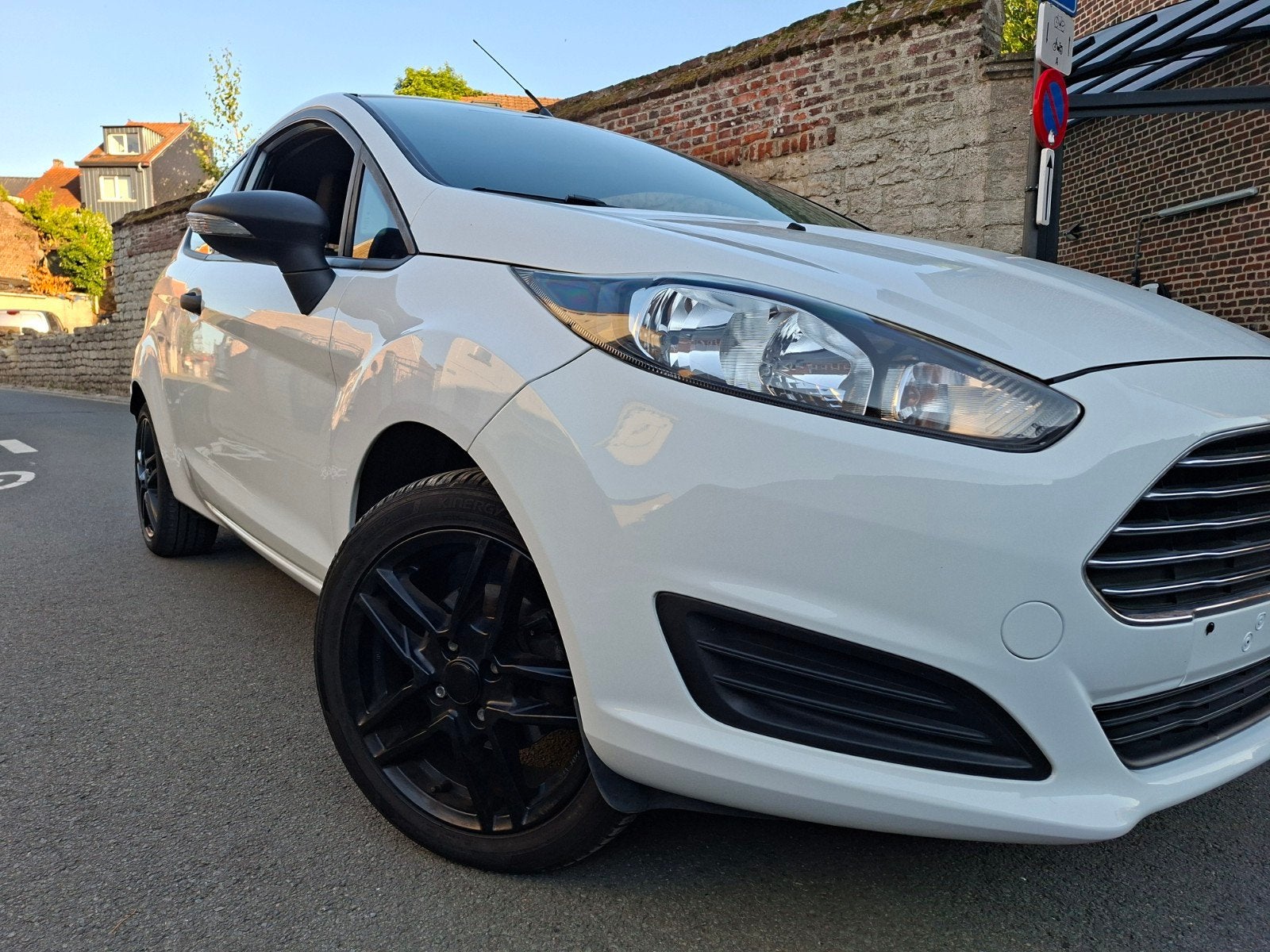 Top Fiesta 1.2 - Lez Oke - Riem Vervangen !! - Sporty Look, Auto's, Euro 5, Zwart, Wit, Handgeschakeld