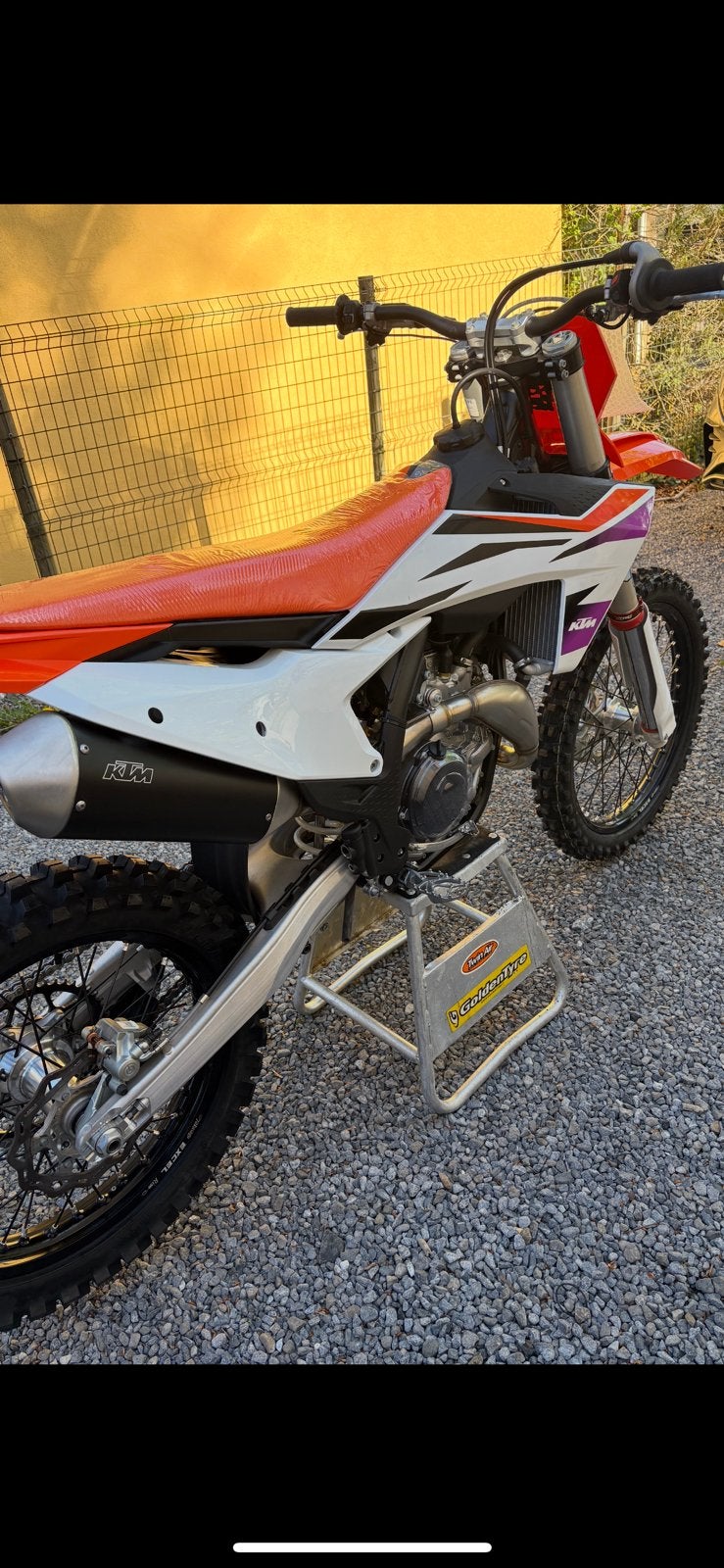 Ktm 450 sxf gloednieuw, Fietsen en Brommers, Ophalen, Zo goed als nieuw