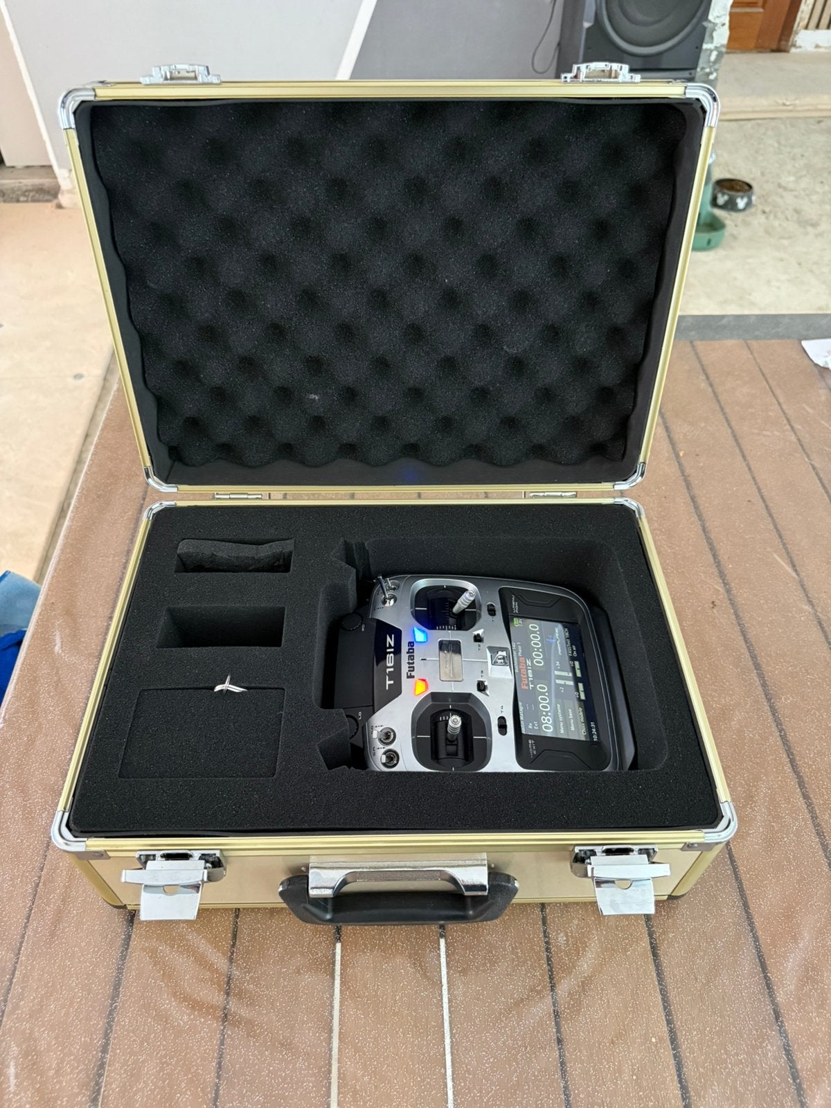 Radio futaba t16IZ, Enlèvement ou Envoi, Comme neuf