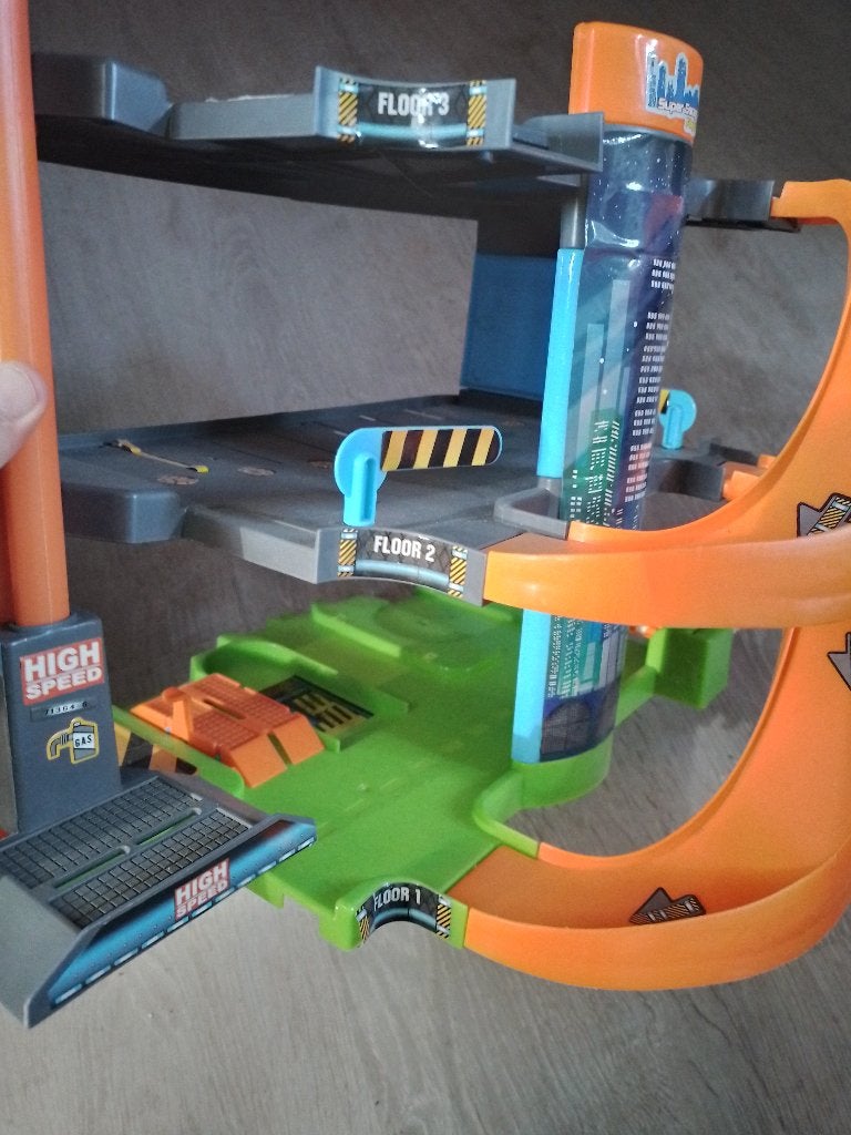 Autogarage speelgoed kind, Kinderen en Baby's, Ophalen