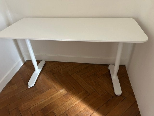 Bureau IKEA BEKANT blanc – 140  60 cm, Autres types, Comme neuf, Enlèvement, IKEA