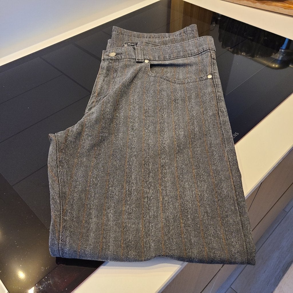 A saisir: Très joli jeans homme - Noir à fines lignes rayées, Enlèvement, Noir