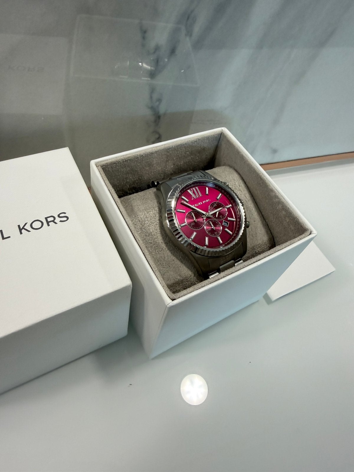 Nieuw Michael Kors horloge – bordeauxrode wijzer, Handtassen en Accessoires, Ophalen, Nieuw, Polshorloge, Overige merken