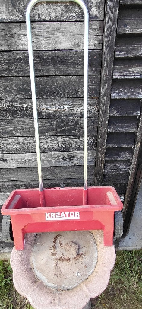 strooiwagentje om meststoffen te strooien, Ophalen, Zo goed als nieuw, Overige soorten, Kreator