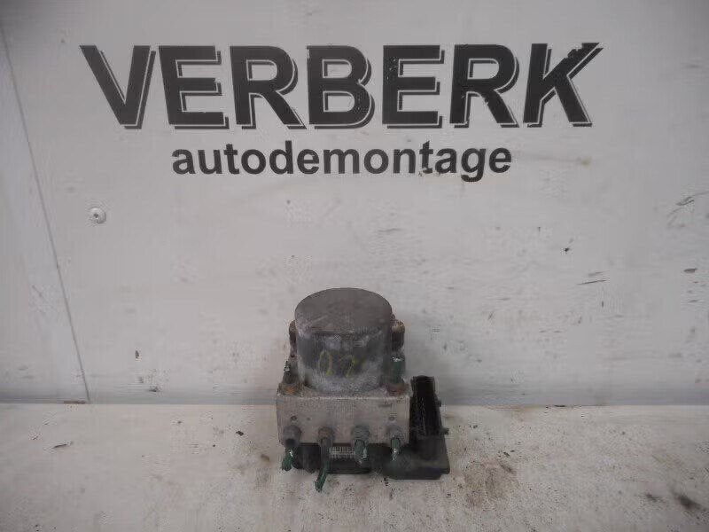 ABS POMP Opel Corsa C (F08 / 68) (0265231583BOSCH), Robert Bosch AG, Enlèvement ou Envoi, Opel, Utilisé