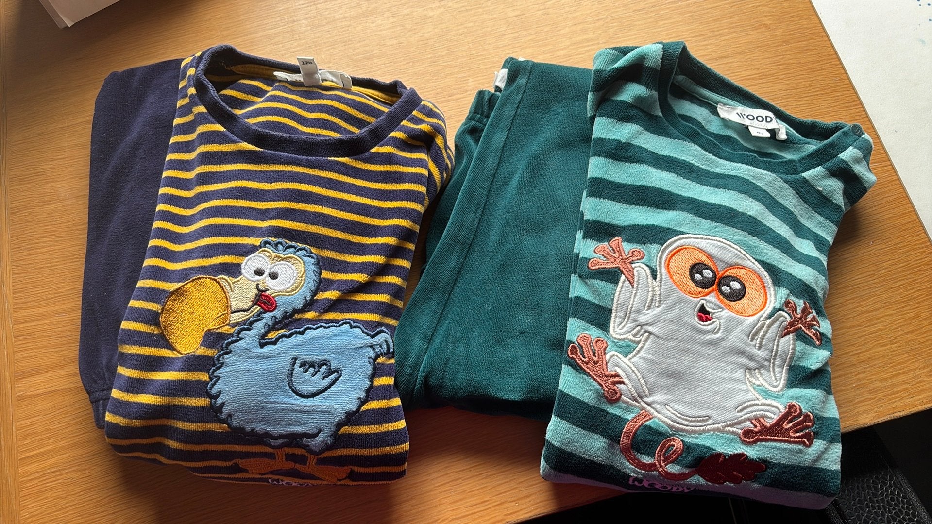 2 woody winterpyama’s, Kinderen en Baby's, Ophalen, Gebruikt, Nacht- of Onderkleding