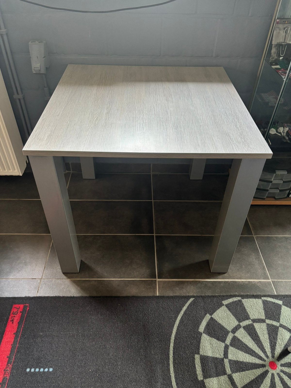 Petite table de cuisine design avec 4 chaises, Maison & Meubles, Enlèvement, Comme neuf